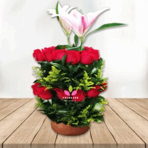 Arreglo floral orquídeas y rosas
