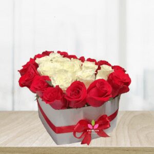 Caja de rosas corazon x 24