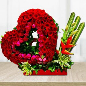 Arreglo flora " Me robaste el Corazón "