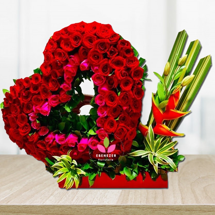 Arreglo floral " Me robaste el Corazón " 1 Arreglo flora " Me robaste el Corazón "