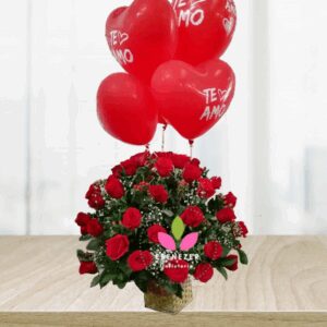 Canasta de rosas rojas