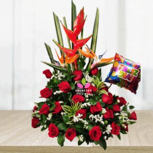 Arreglo floral con rosas y heliconias - floristería en cali