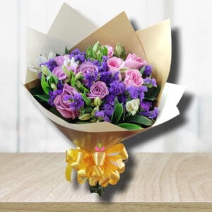 boquet de rosas lila, floristeria en Cali Ebenezer