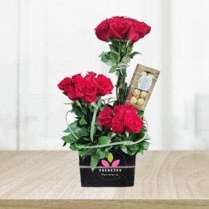 Arreglo floral en cali con rosas y chocolates