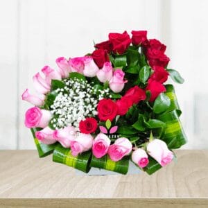 Arreglo floral Corazon de Rosas