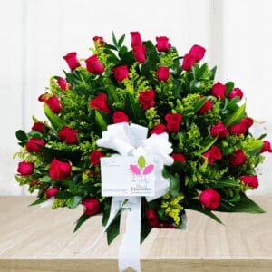 Arreglo fúnebre Cali : Abanico de rosas rojas